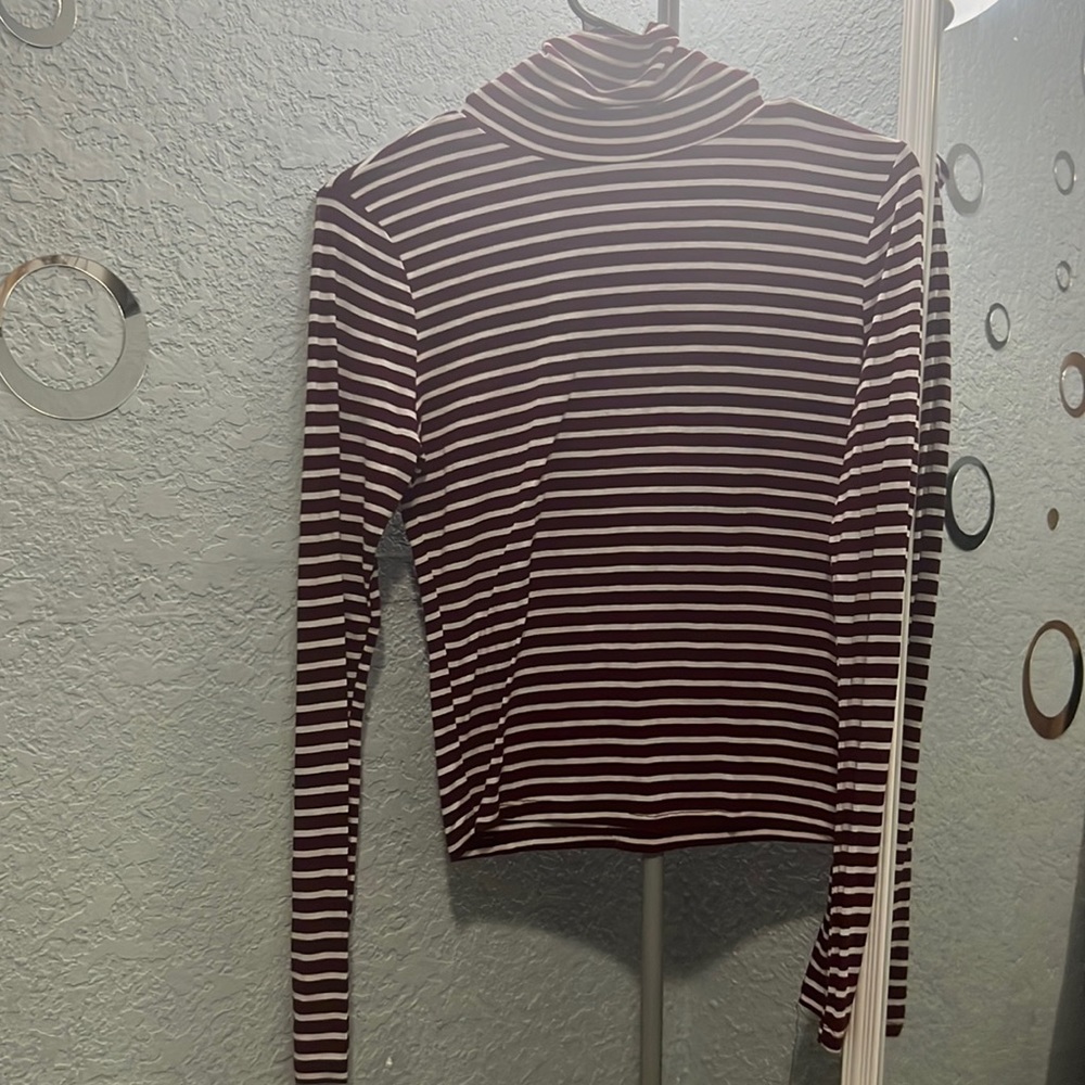 Turtle Neck Burgundy Color